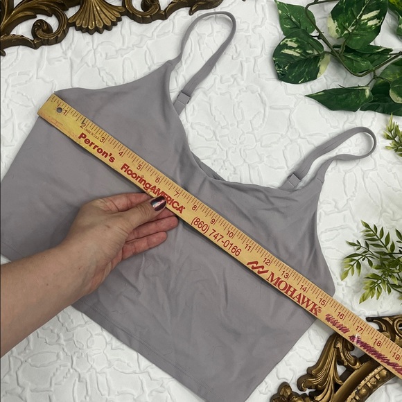 Athleta Sports Bra size medium - Picture 3 of 5